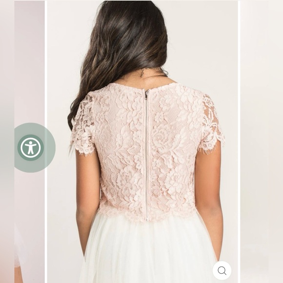 gorgeous lacy black cropped blouse ✨ - Picture 4 of 7